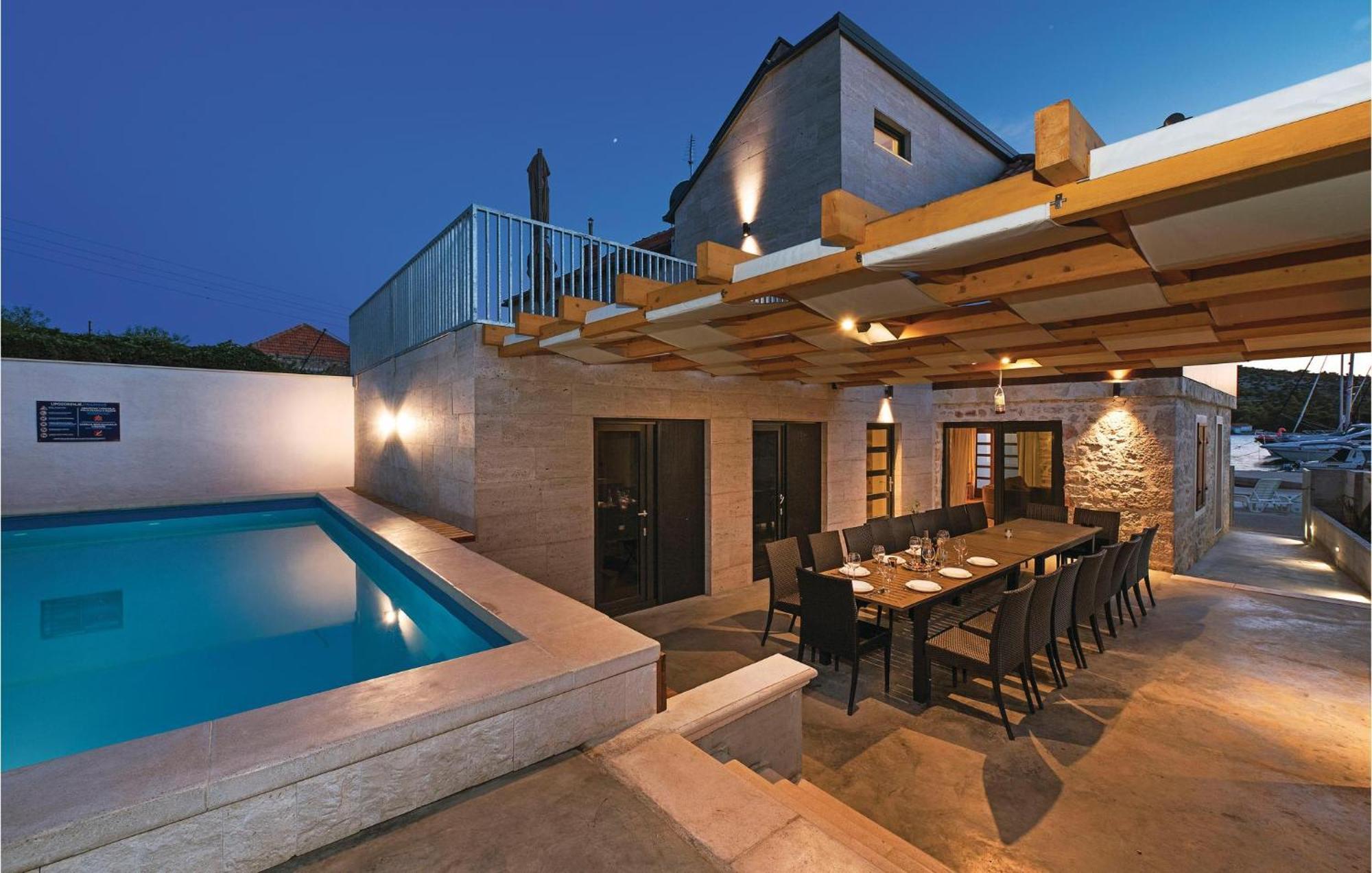 9 Bedroom Lovely Home In Kaprije Exterior foto